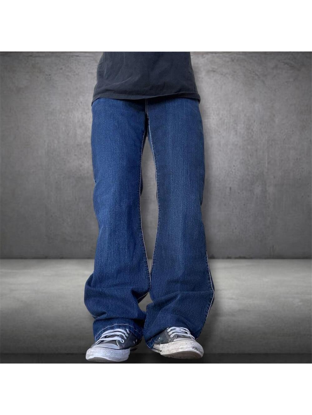 -Y2K western wrangler no gap bootcut type Jeans with bedazzled on back